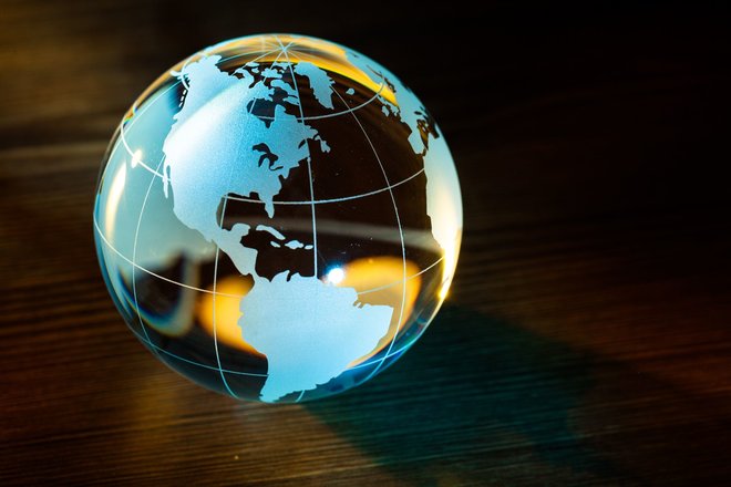Die Welt rückt zusammen, auch in den Nachrichten Die Welt rückt zusammen, auch in den Nachrichten