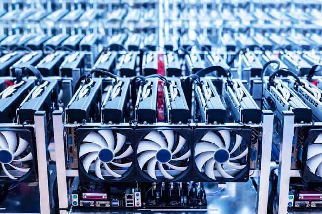 Für ein Bitcoin sind viele Berechnungen nötig Für ein Bitcoin sind viele Berechnungen nötig