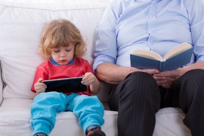 What's the ideal age to start using tablets? What's the ideal age to start using tablets?