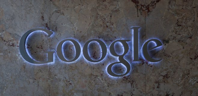 Es wird langsam dunkler um Google Es wird langsam dunkler um Google