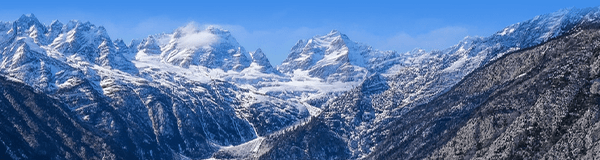 Decorative mountain element